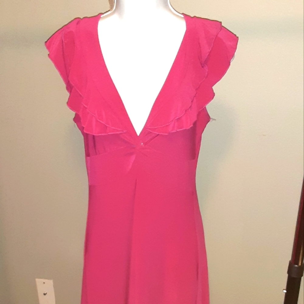 Dress with twist front detail